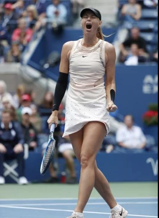 大比分获胜引发热议！，莎拉波娃在雄鹿比赛中大比分获胜比赛高潮迭起